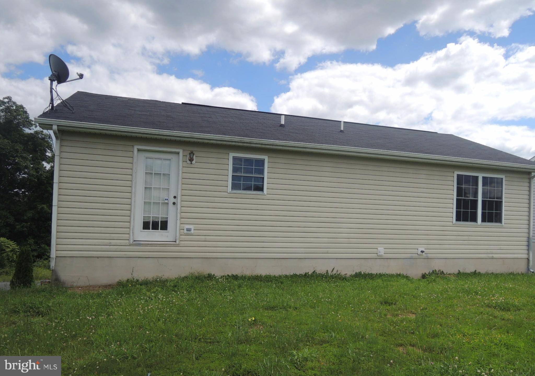 Martinsburg, WV 25404,102 GALAXY CT