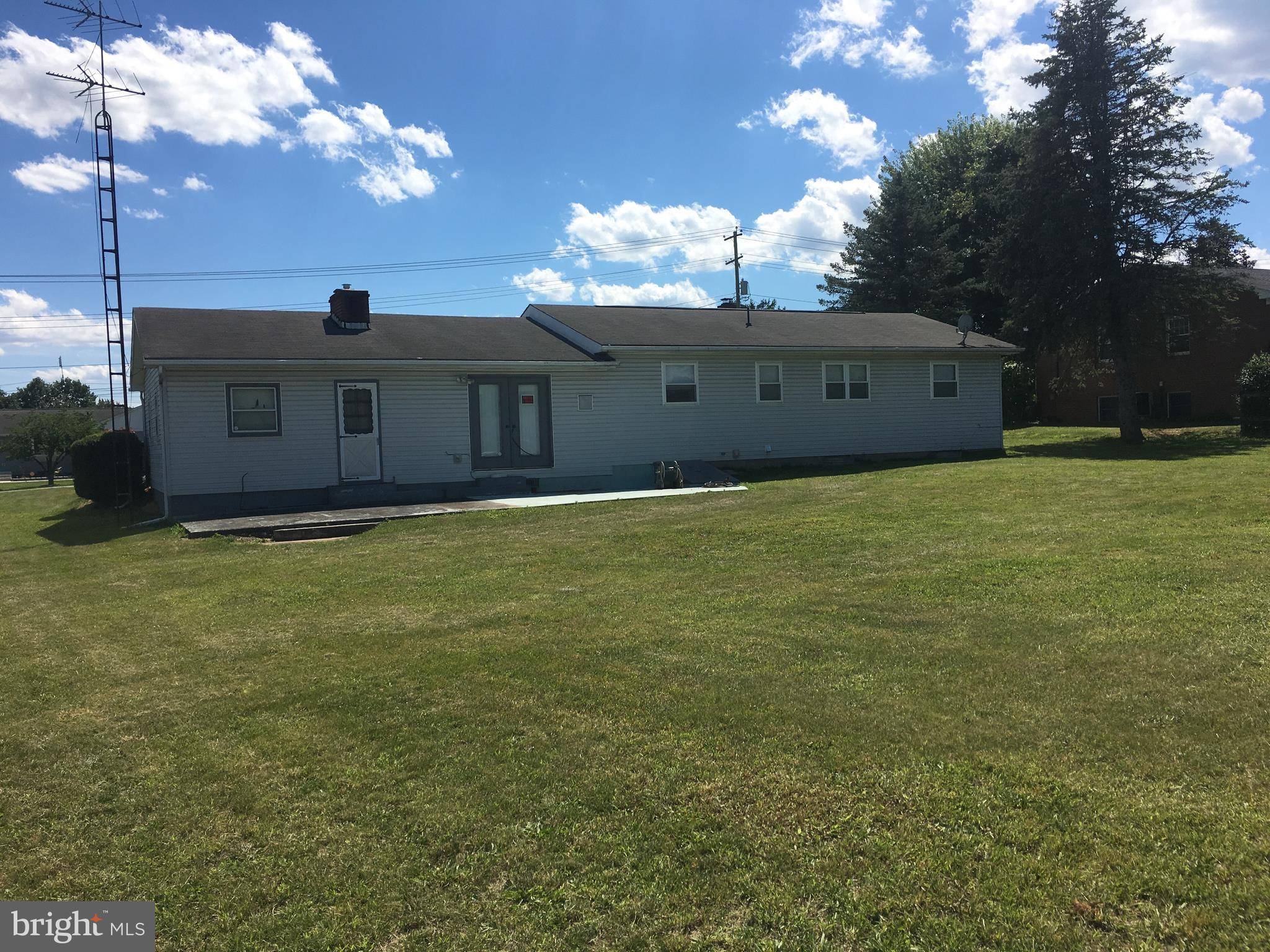 Inwood, WV 25428,209 CLINE DR