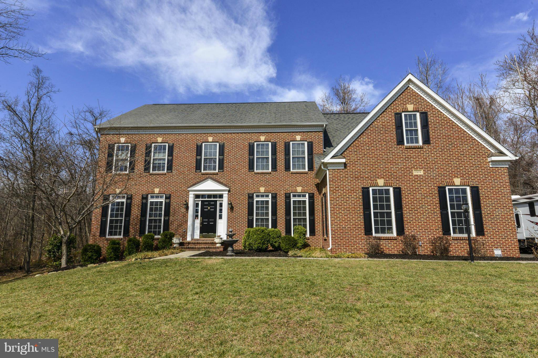 Round Hill, VA 20141,17373 FLINT FARM DR