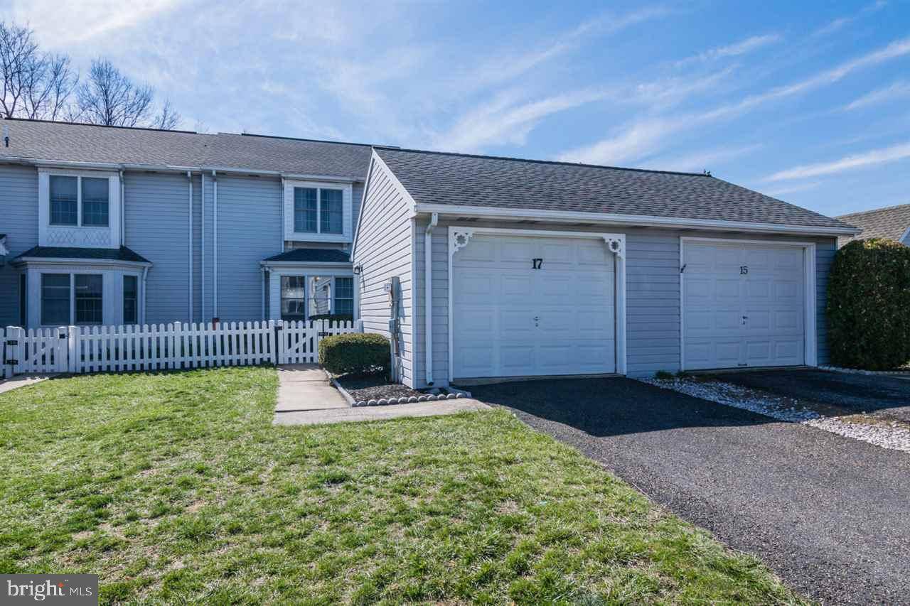 Mechanicsburg, PA 17050,17 WARWICK CIR