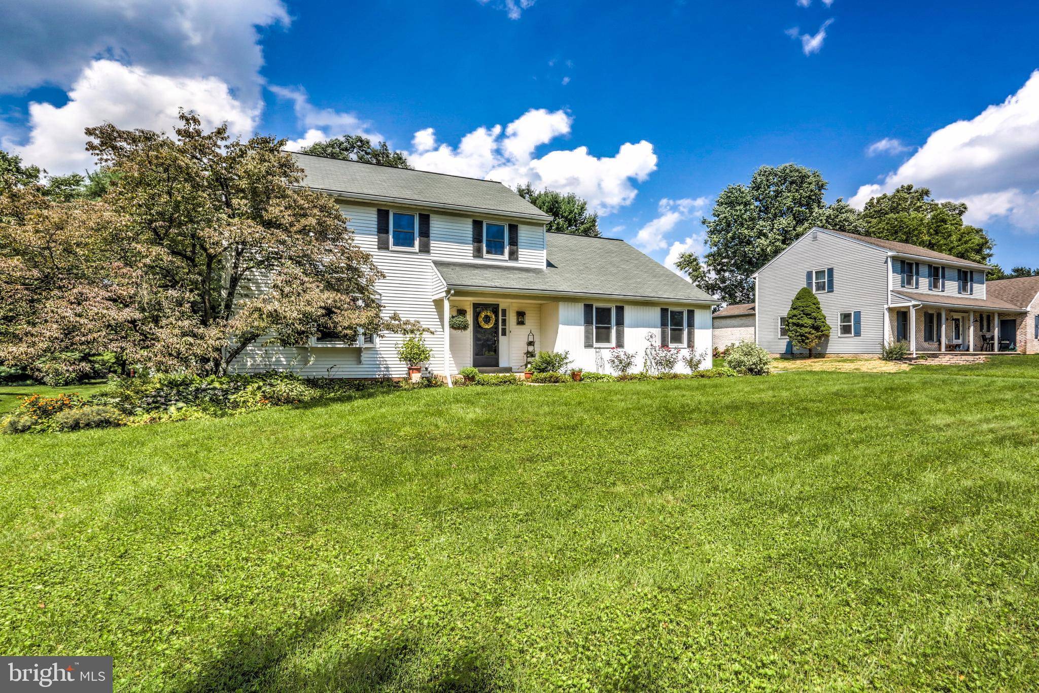 Lancaster, PA 17601,555 LAUREL LN