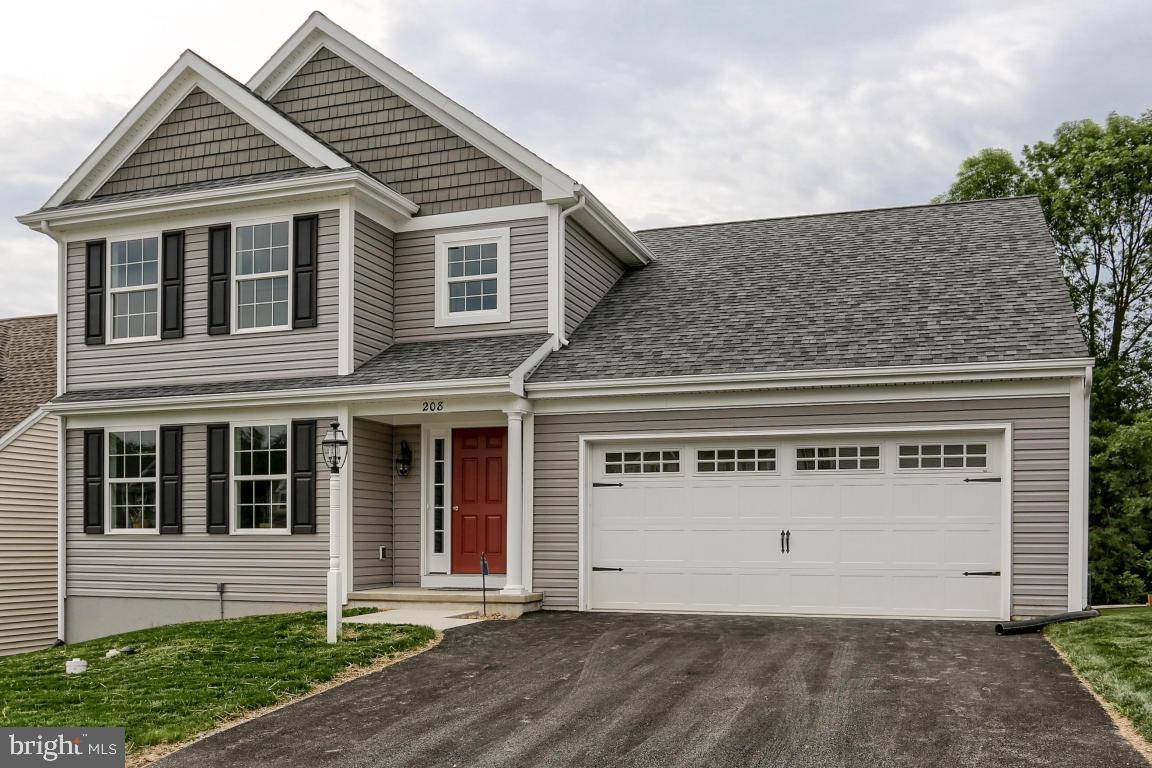 Leola, PA 17540,136 KENNETH DR