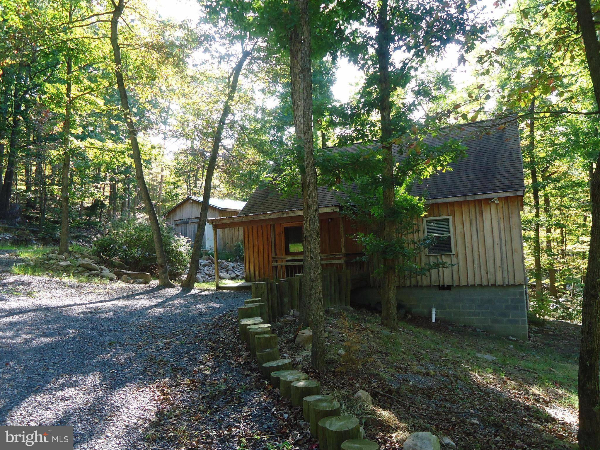 Luray, VA 22835,882 LAZY RIVER WEST RD