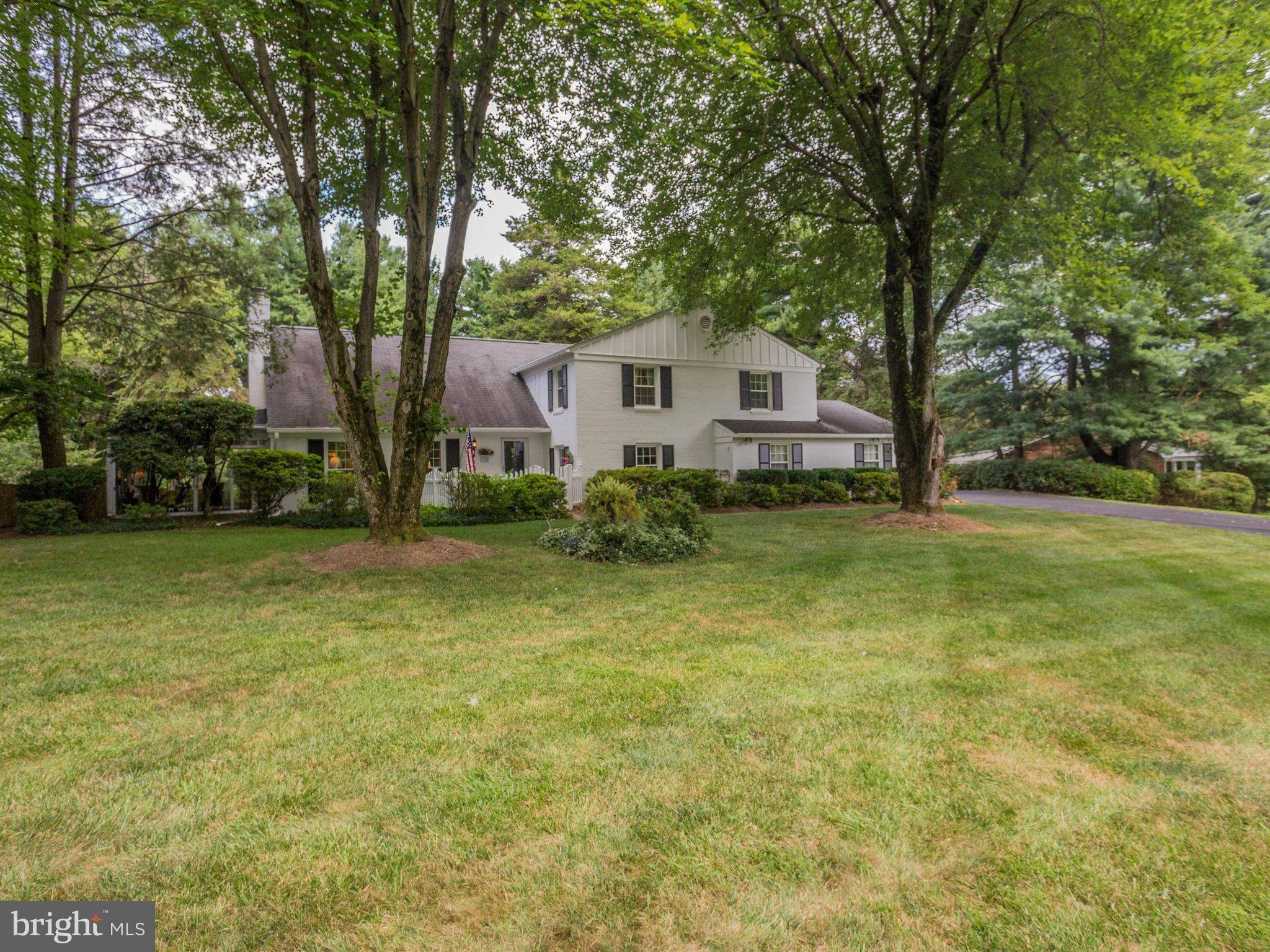 Mclean, VA 22102,1378 WOODSIDE DR