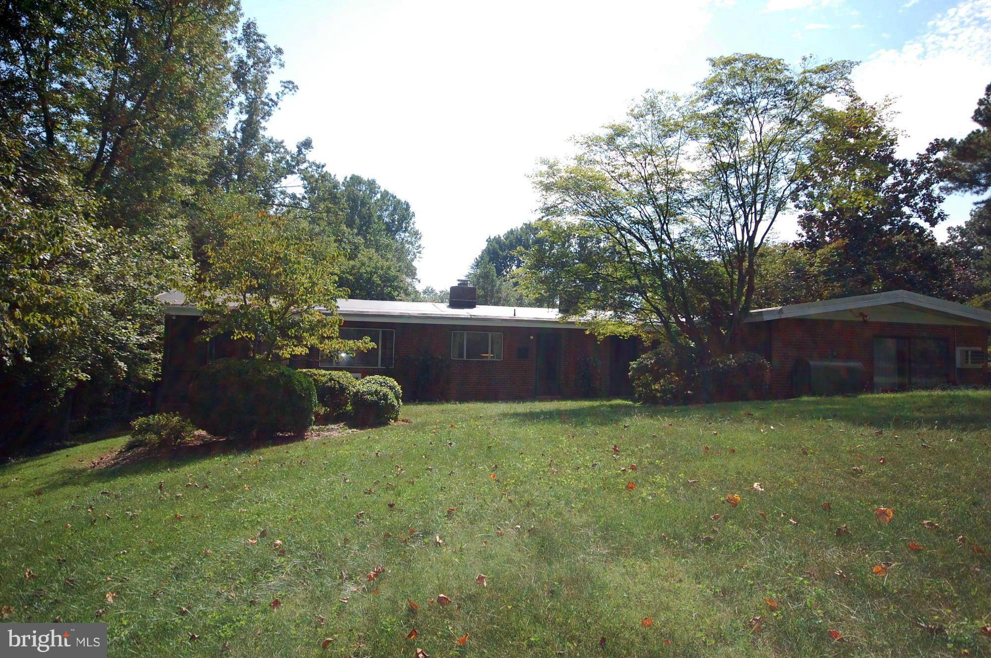 Falls Church, VA 22044,3220 VALLEY LN