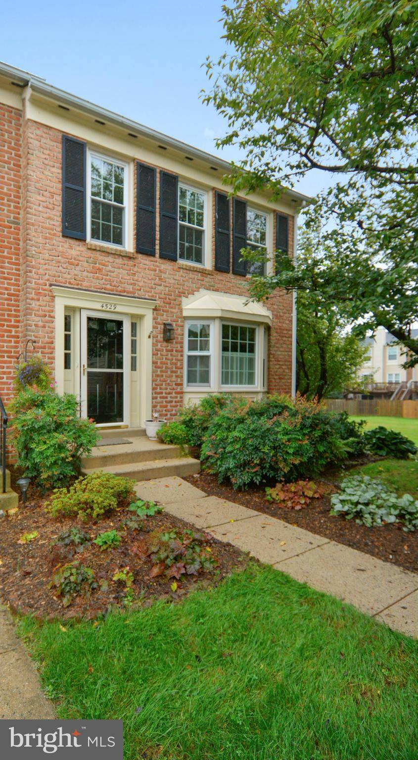 Alexandria, VA 22312,4529 SHOAL CREEK CT