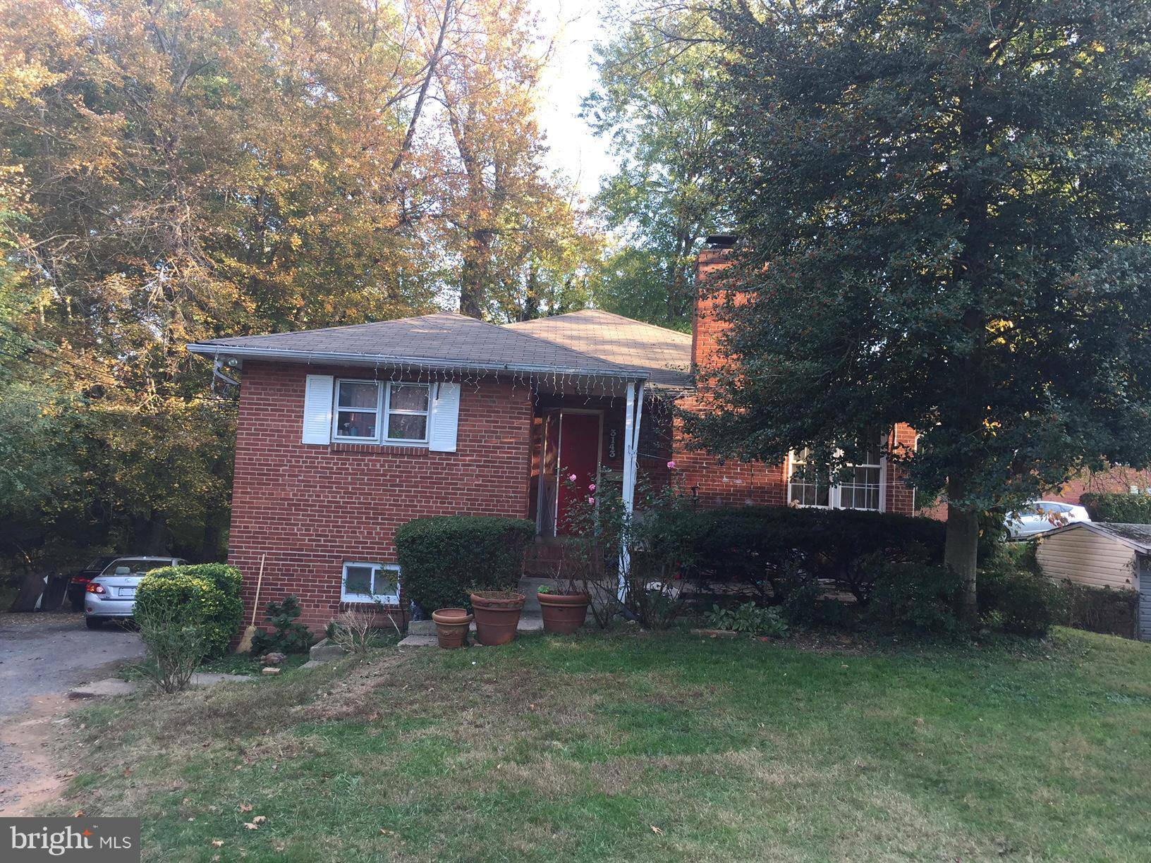 Falls Church, VA 22044,3143 ROW PL