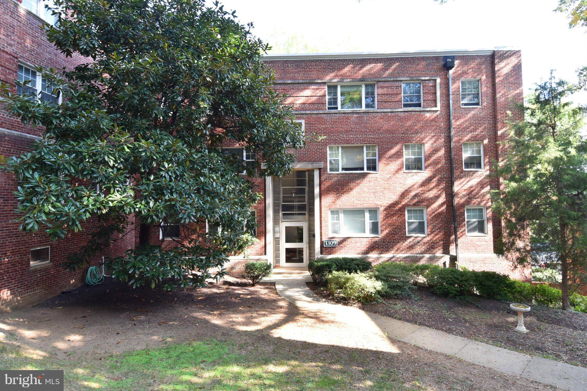 Arlington, VA 22209,1309 ODE ST #522