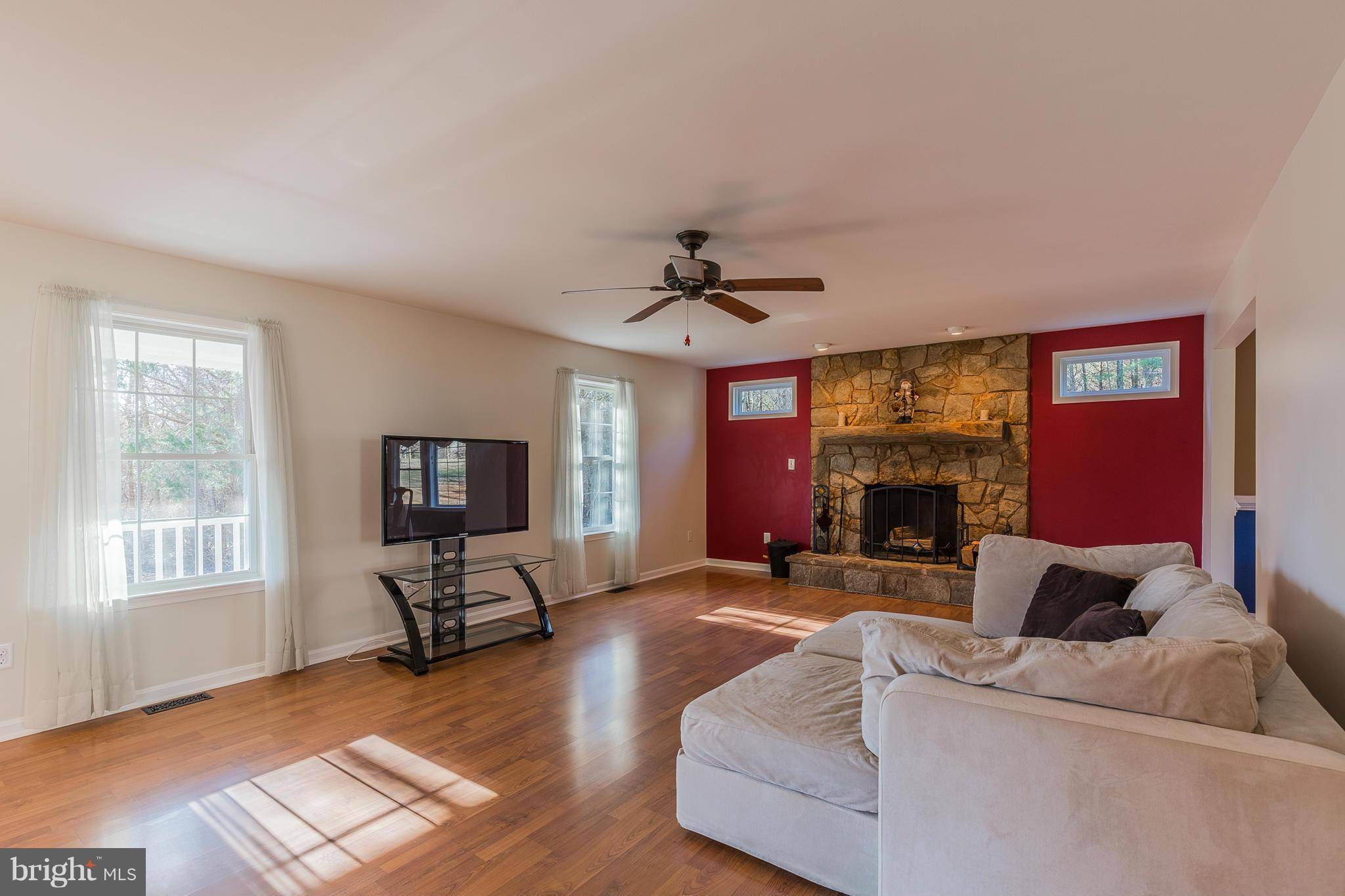 Broad Run, VA 20137,5391 FARRINGTON LN