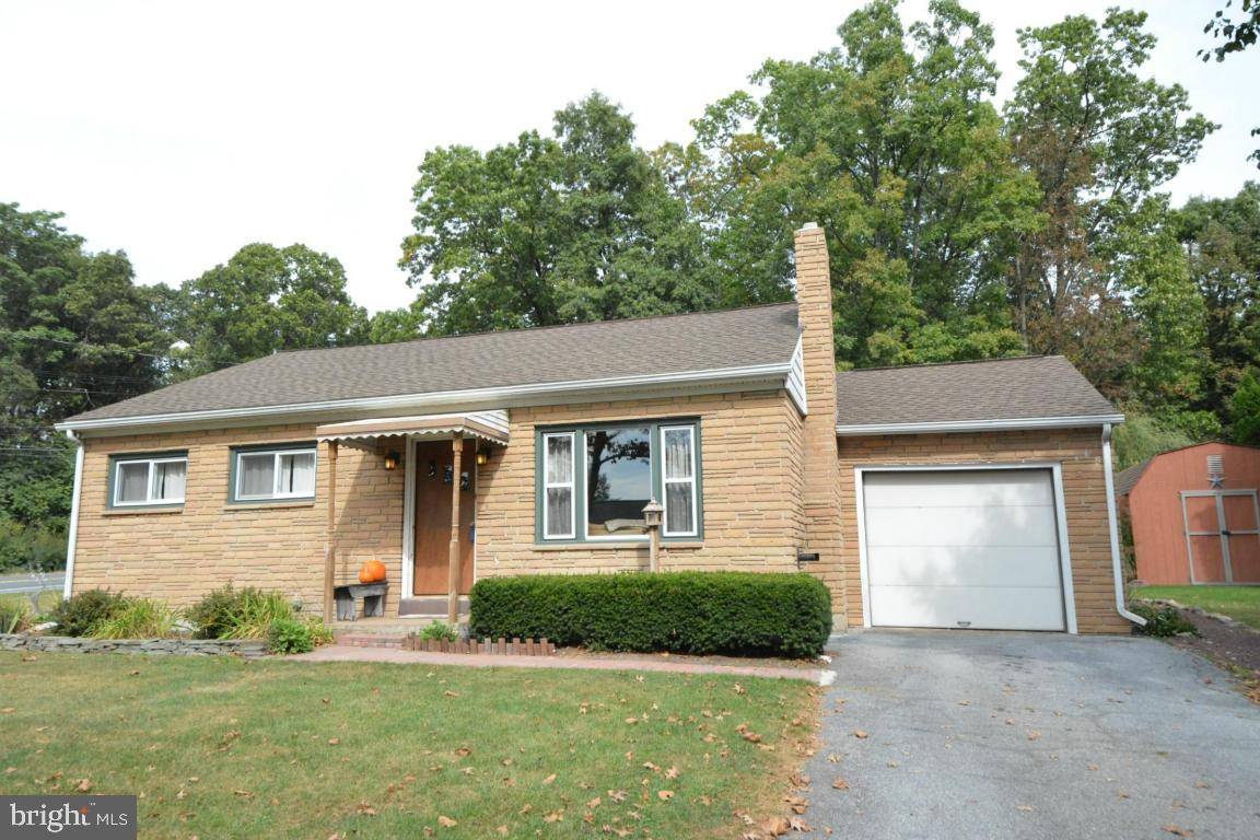 Newmanstown, PA 17073,101 TOMSUE ST