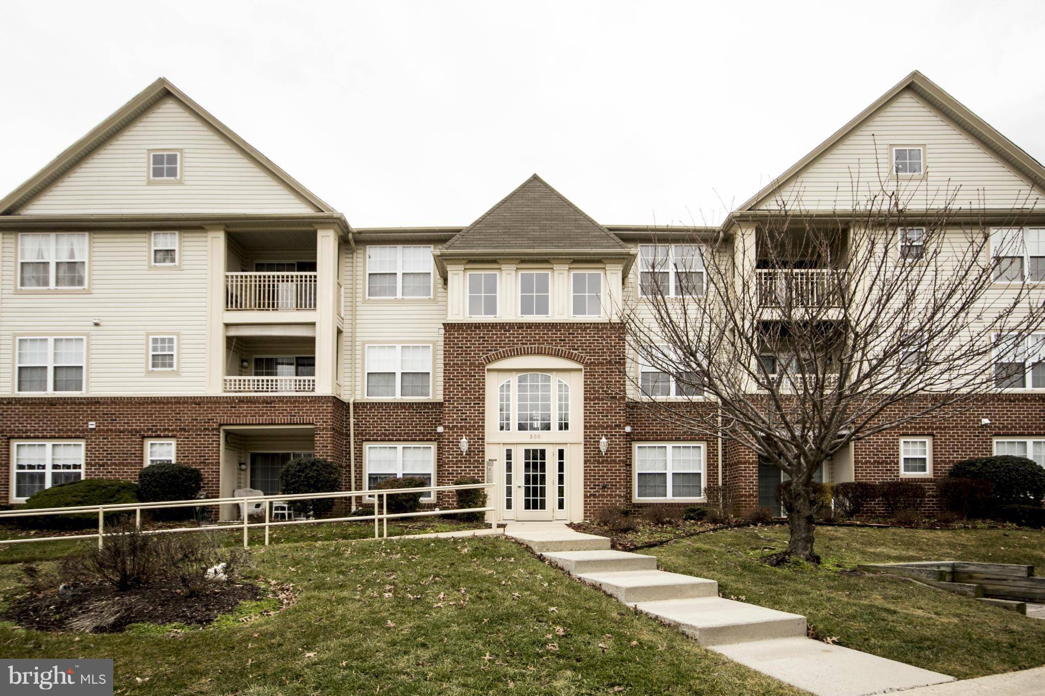 Abingdon, MD 21009,300-M TALL PINES CT #12