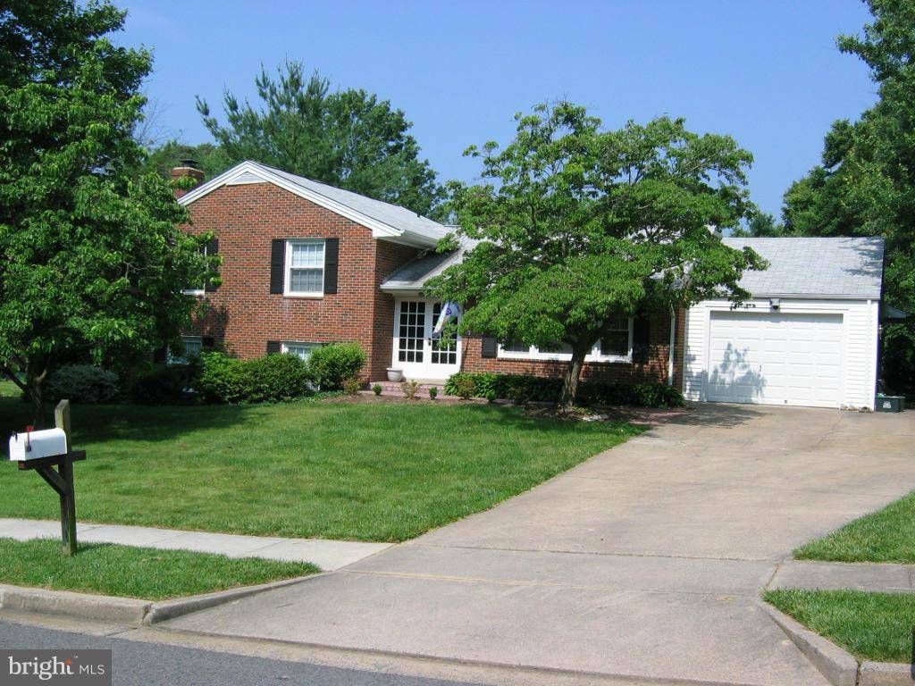 Fairfax, VA 22032,5208 HOLDEN ST