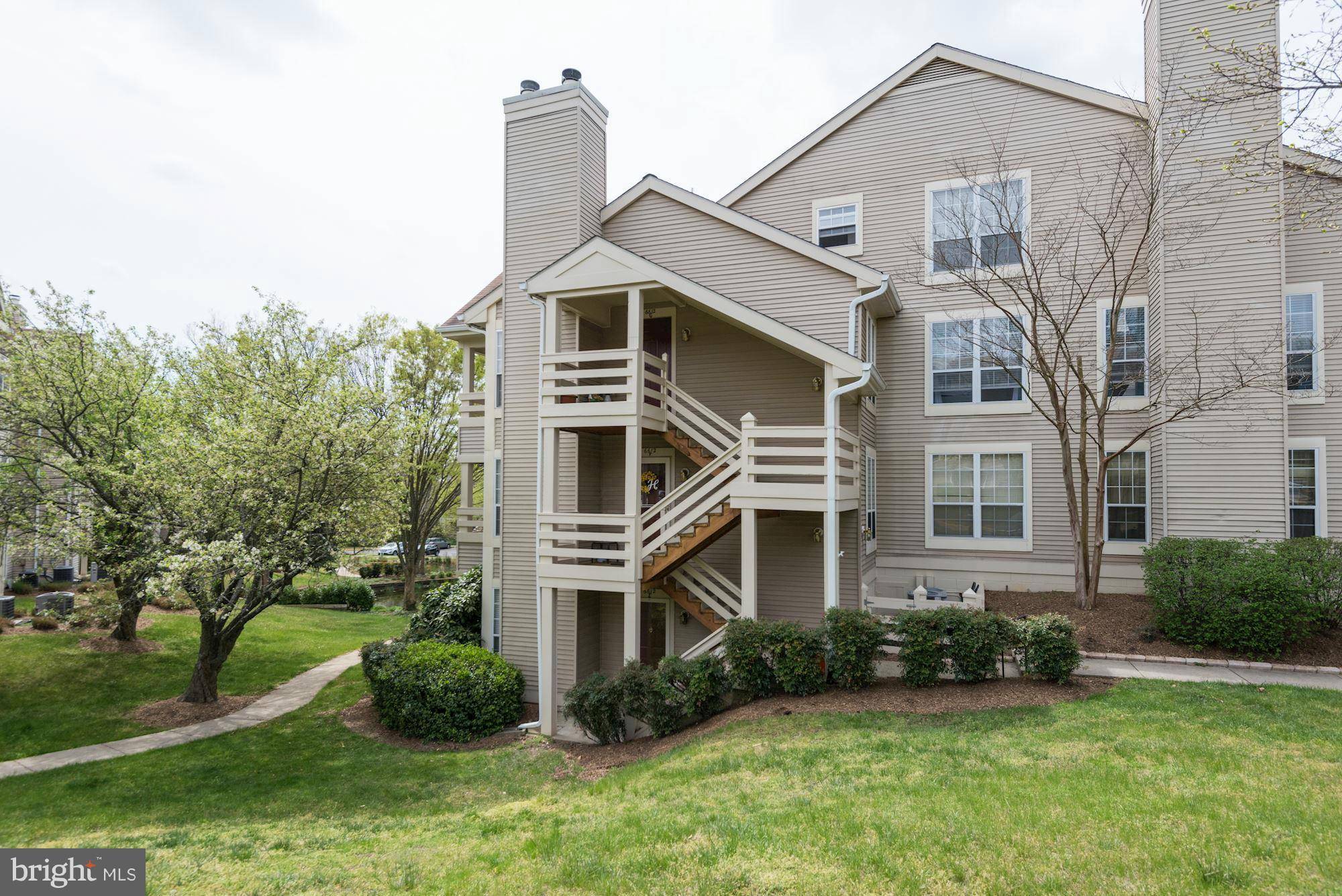 Alexandria, VA 22312,6612 JUPITER HILLS CIR #E