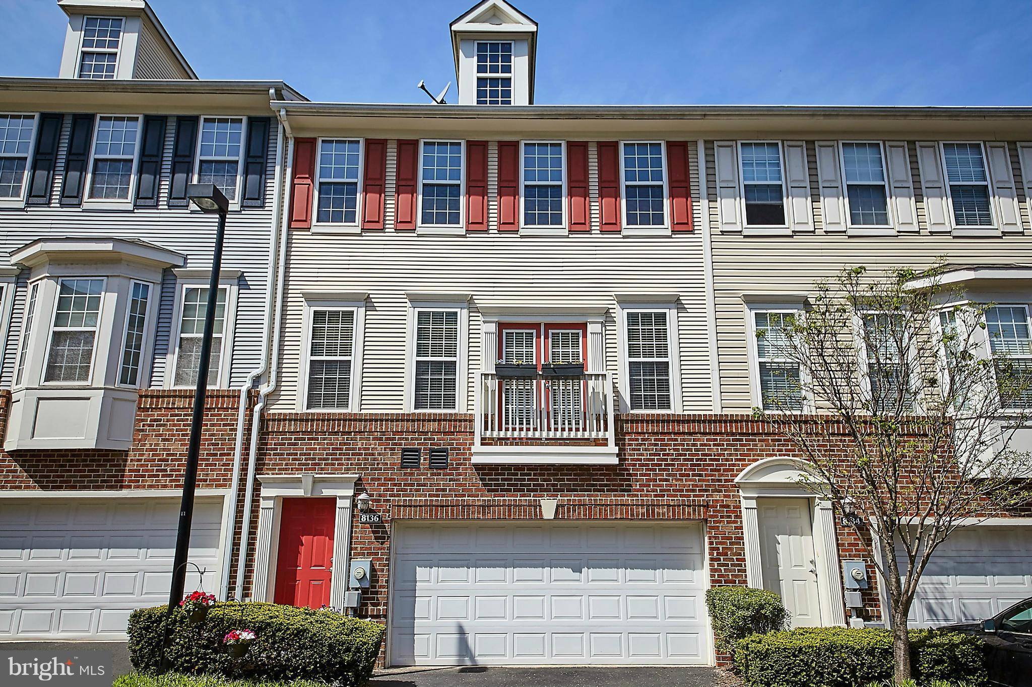 Falls Church, VA 22042,8136 HARPER VALLEY LN #30