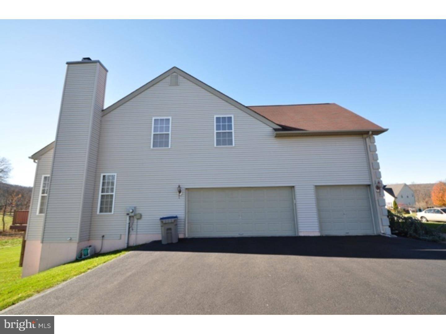 Center Valley, PA 18036,5160 CURLY HORSE DR