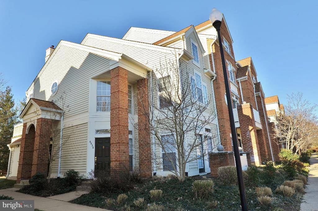 Alexandria, VA 22315,6836 BRINDLE HEATH WAY #239