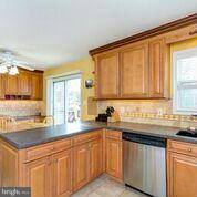 Centreville, VA 20121,6837 KERRYWOOD CIR