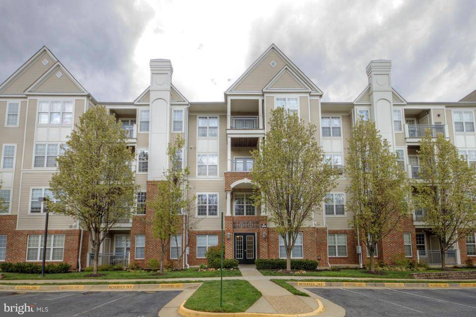 Falls Church, VA 22042,3009 NICOSH CIR #4206