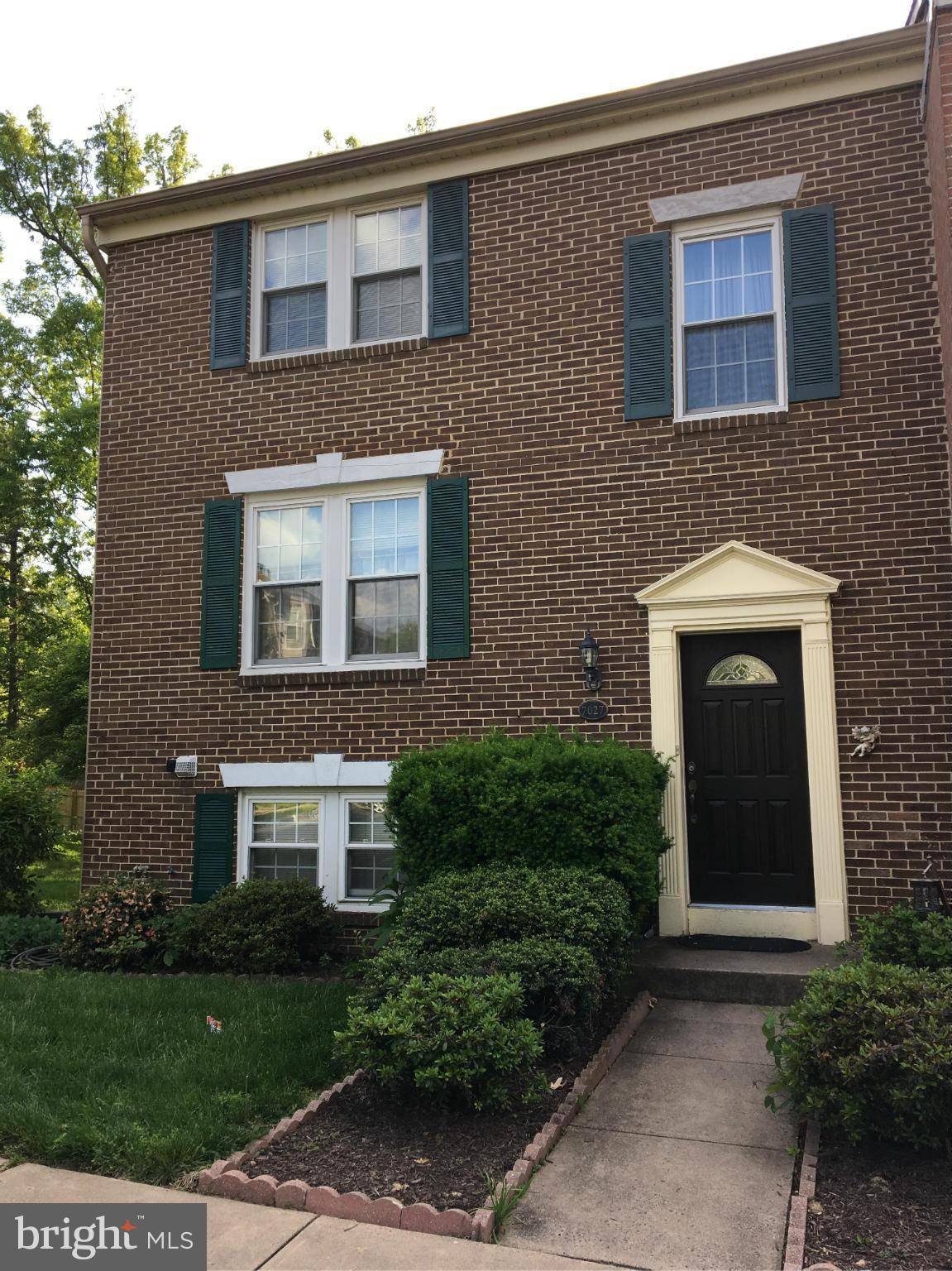 Springfield, VA 22151,7027 BRADDOCK MEWS PL