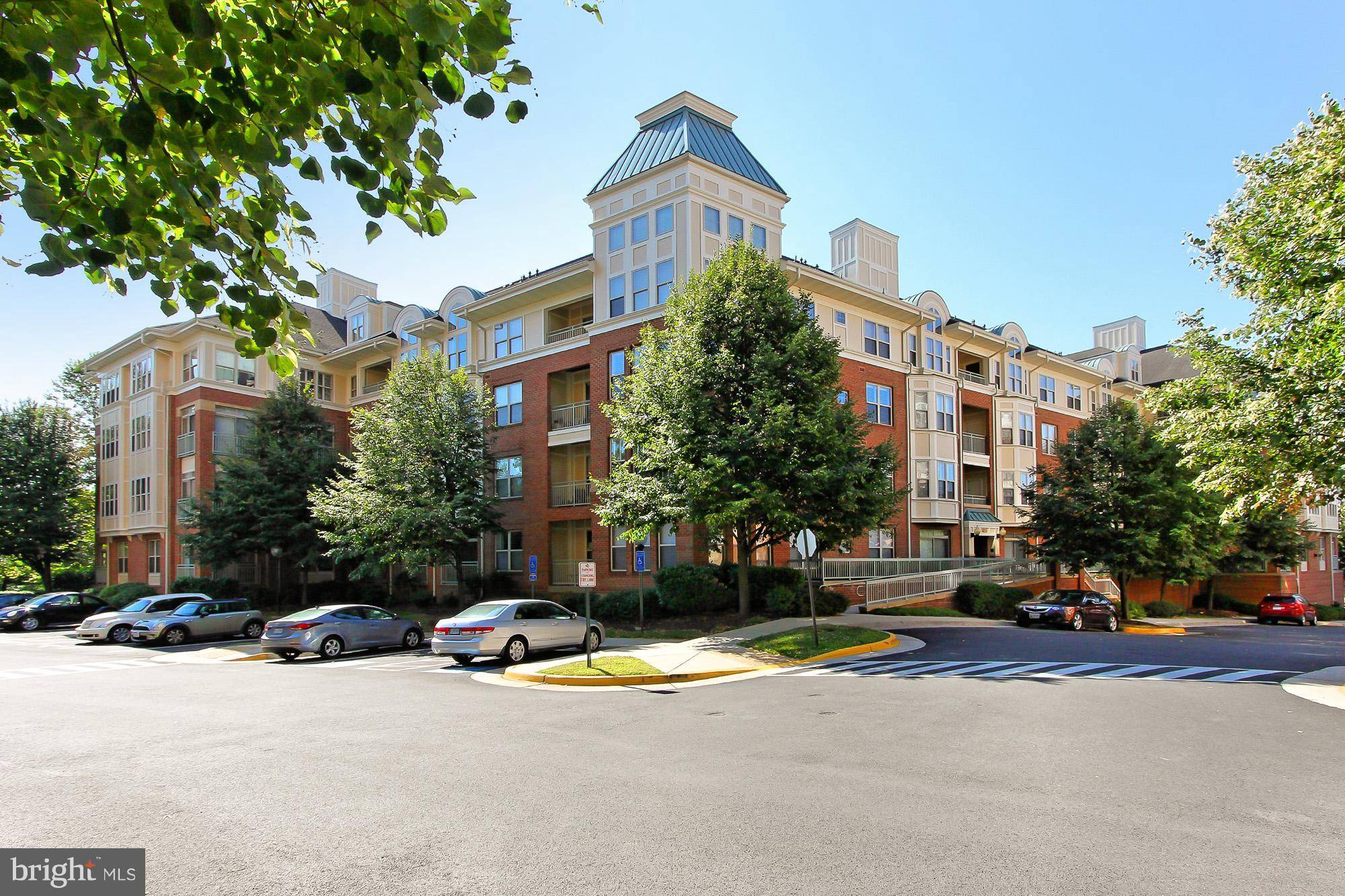 Reston, VA 20190,1851 STRATFORD PARK PL #307