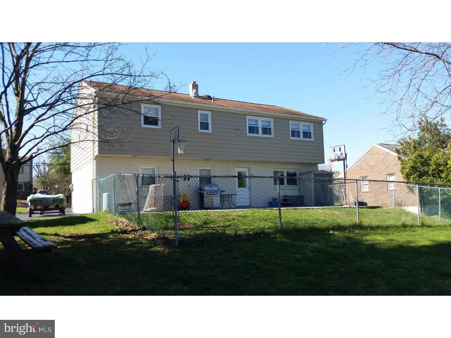 Red Hill, PA 18076,285 W 3RD ST