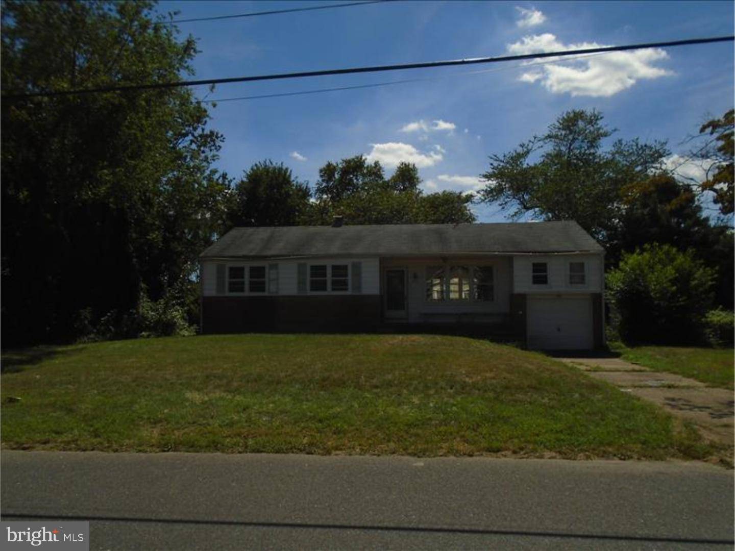 Maple Shade, NJ 08052,576 BUTTONWOOD AVE