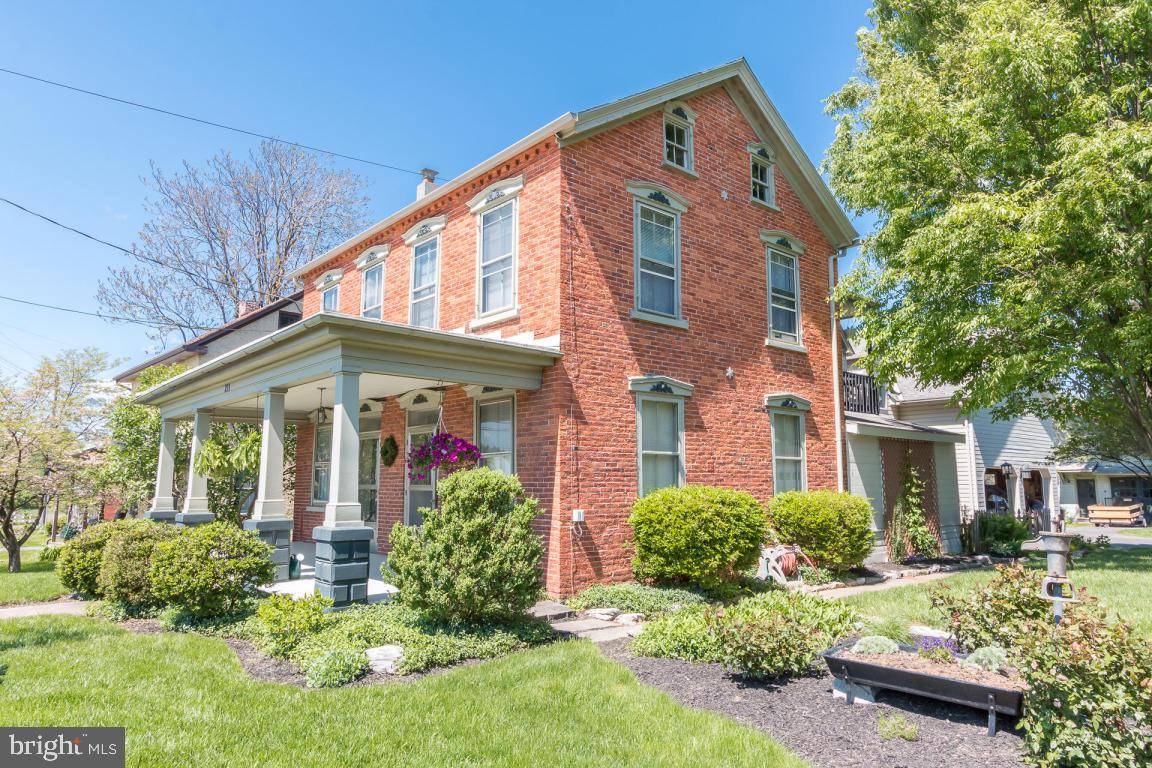 Talmage, PA 17540,233 S STATE ST