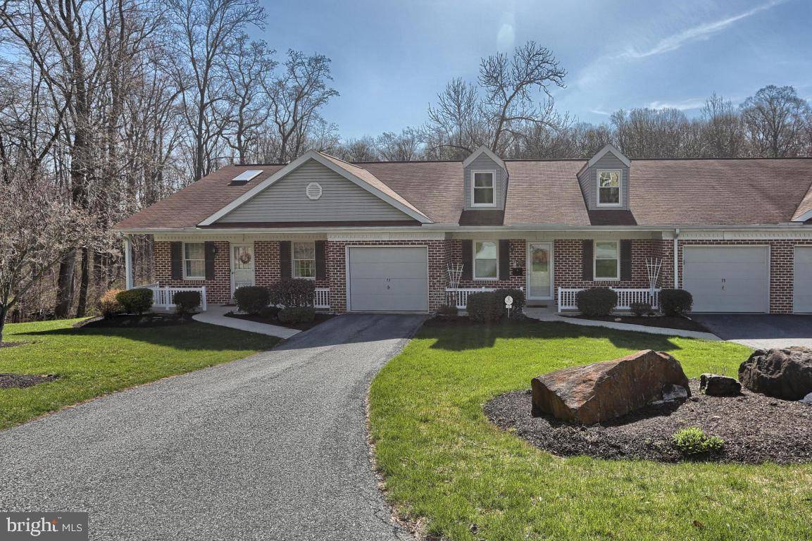 Elizabethtown, PA 17022,72 WHITETAIL DR