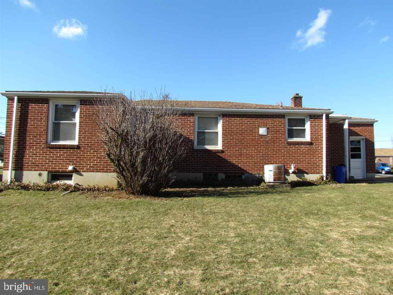 York, PA 17406,120 KNOLL LN