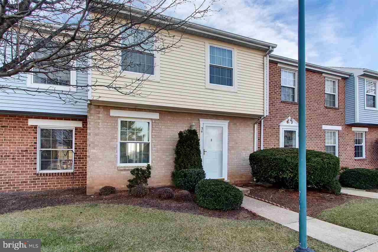 York, PA 17404,34 WILLIAMSTOWN CIR