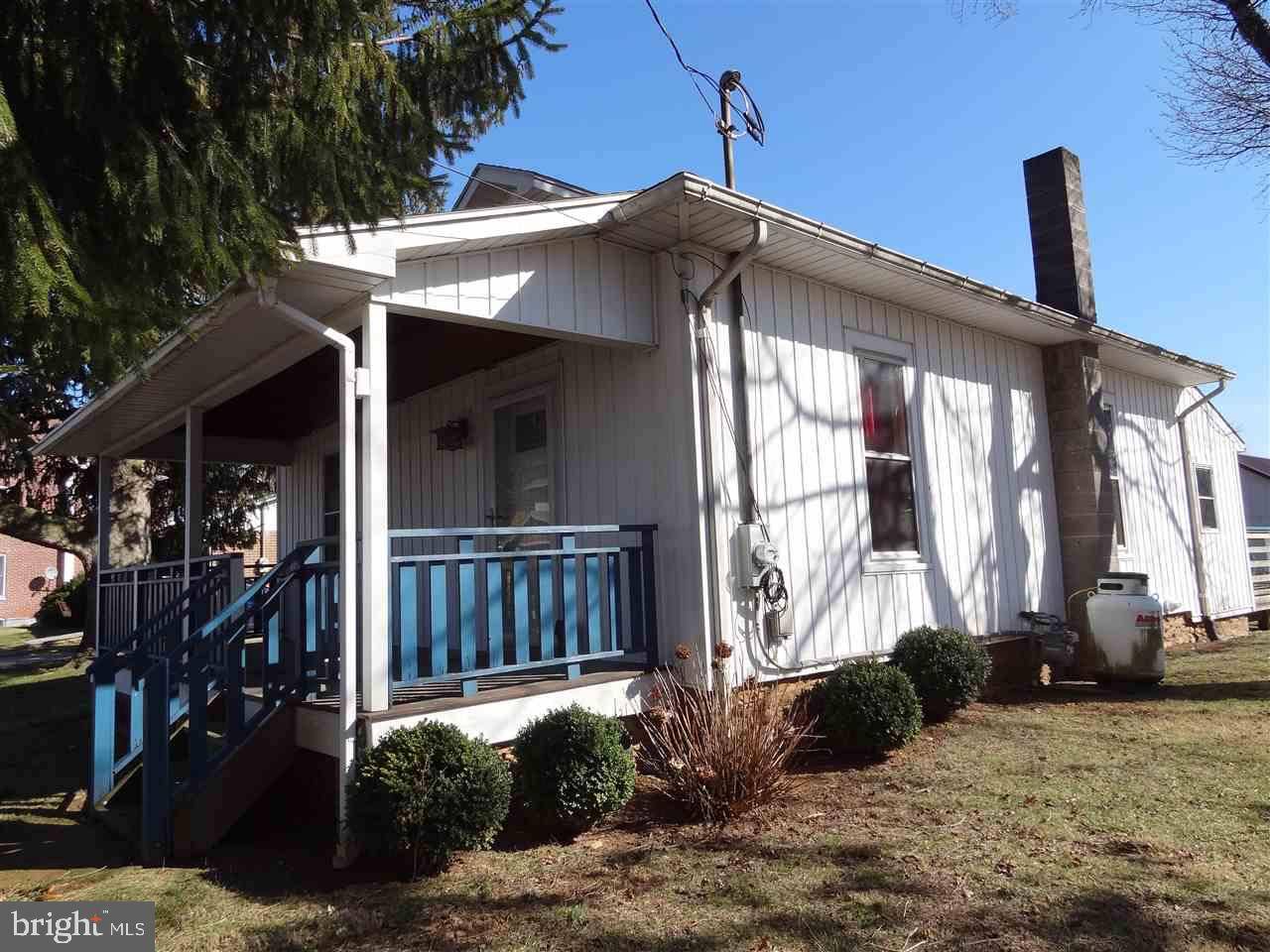 Stewartstown, PA 17363,34 MILL ST