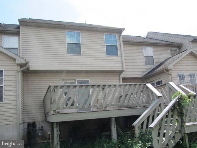 Hanover, PA 17331,98 SARA LN