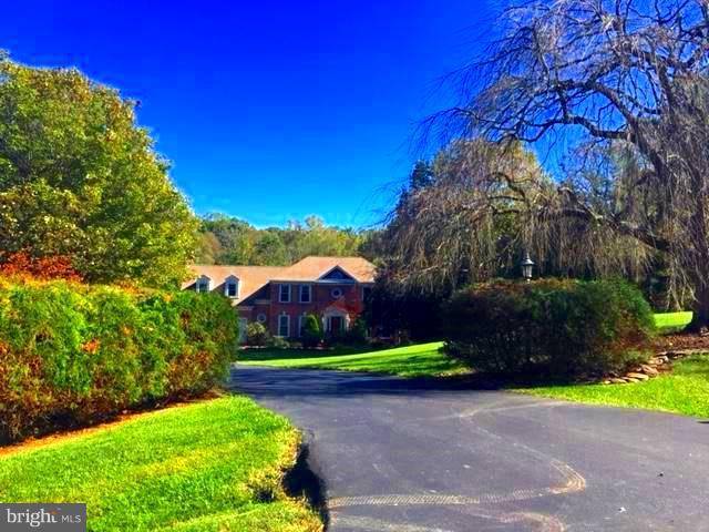 Oakton, VA 22124,10676 OAKTON RIDGE CT