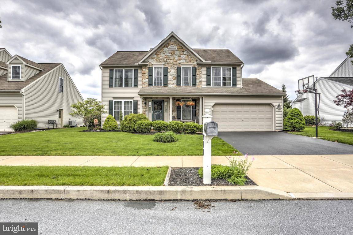 Lititz, PA 17543,211 DEERFIELD LN