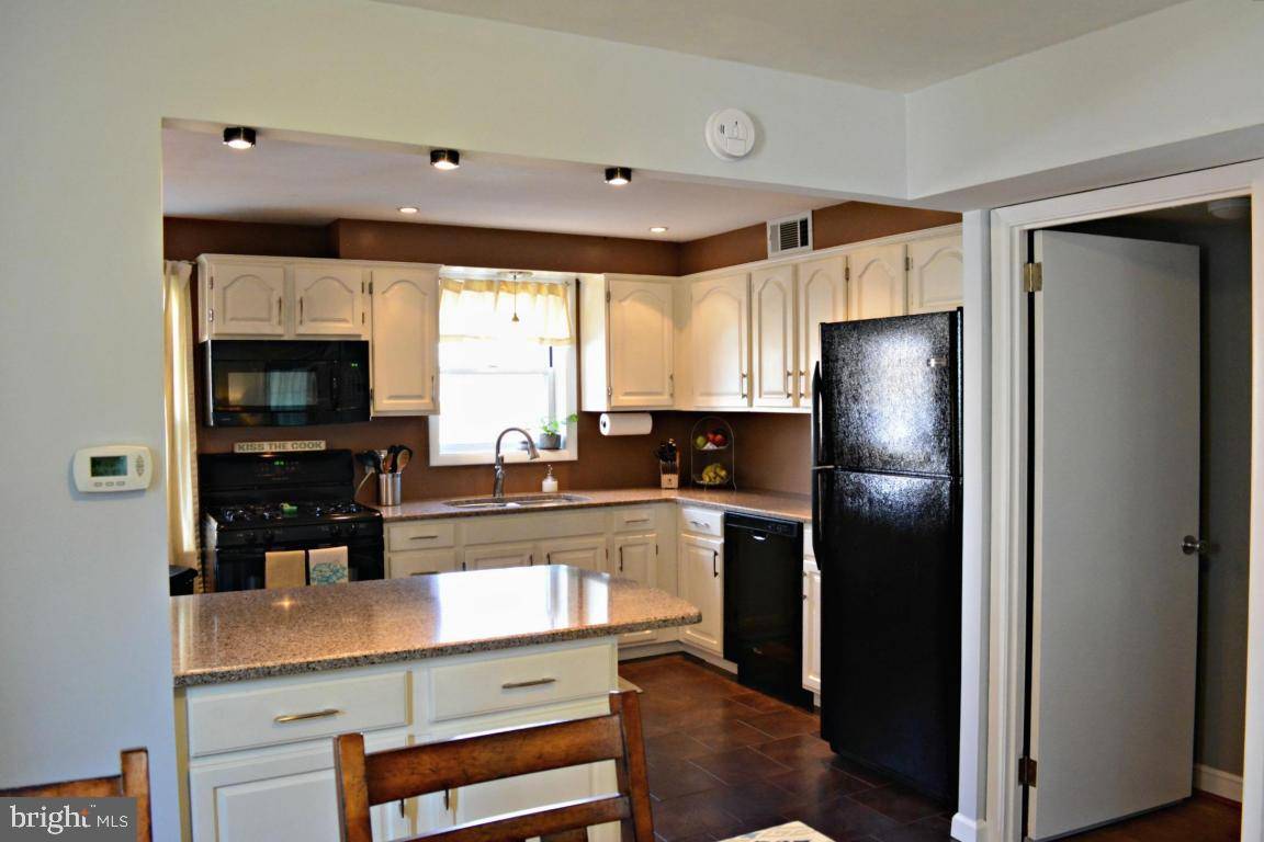 Lancaster Twp, PA 17602,1145 JAMAICA RD