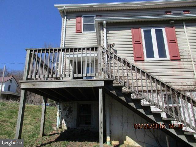 Lykens, PA 17048,1571 POTTSVILLE ST