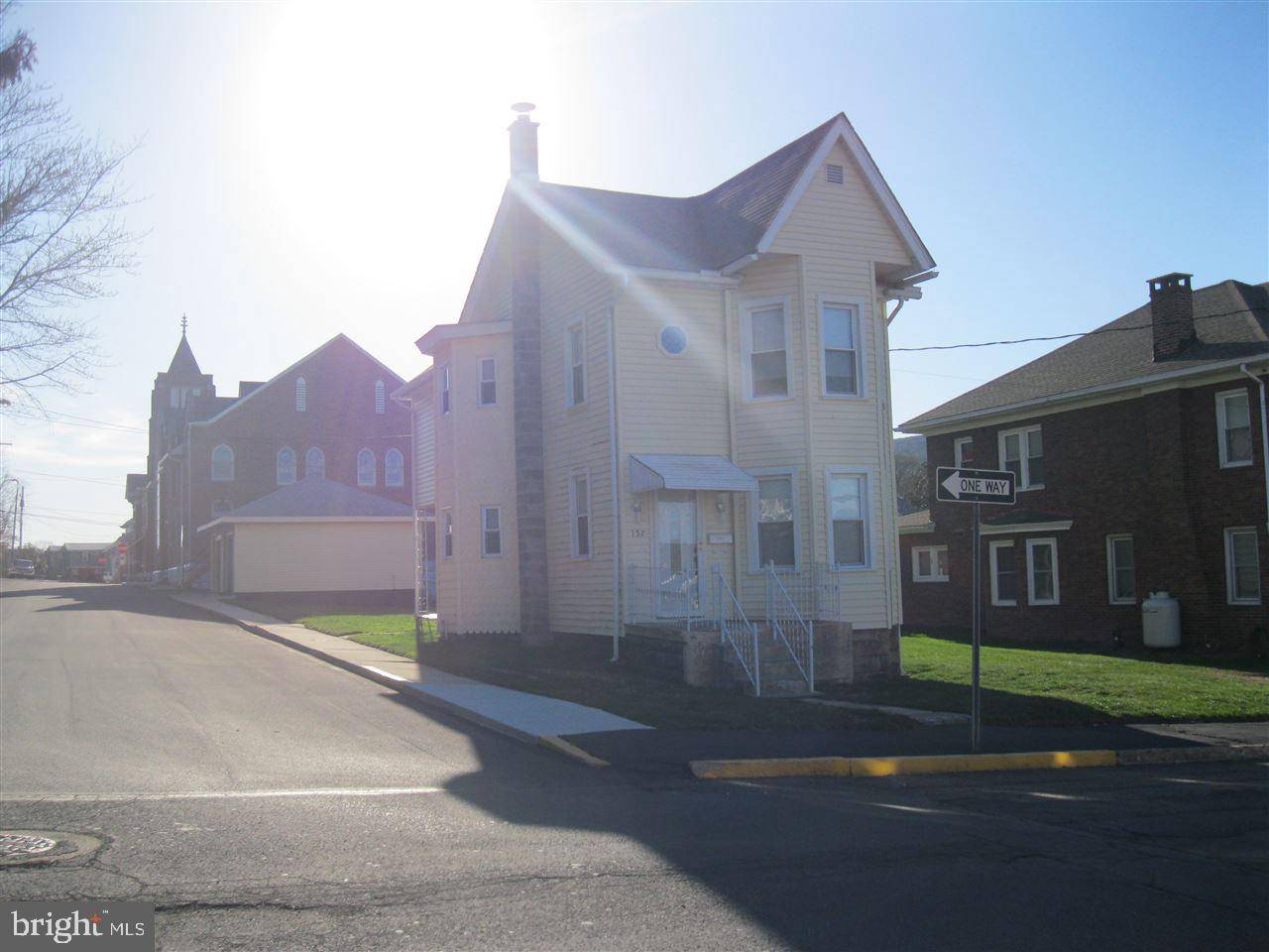 Williamstown, PA 17098,157 N WEST ST