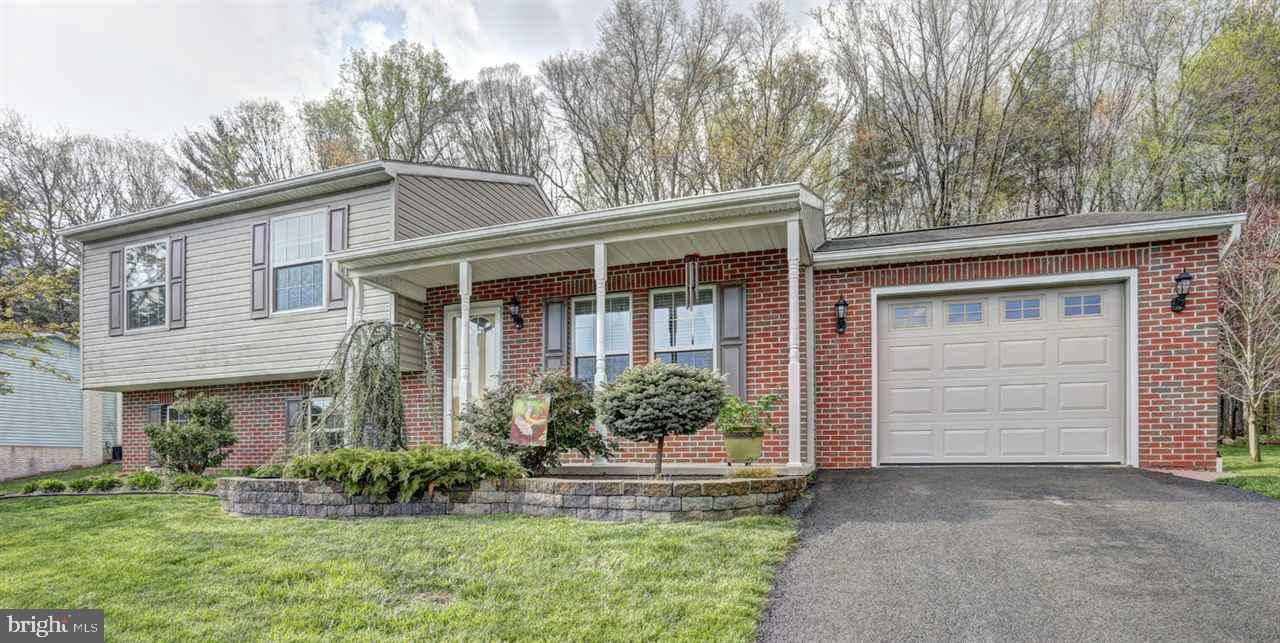 Williamstown, PA 17098,151 LENKER DR