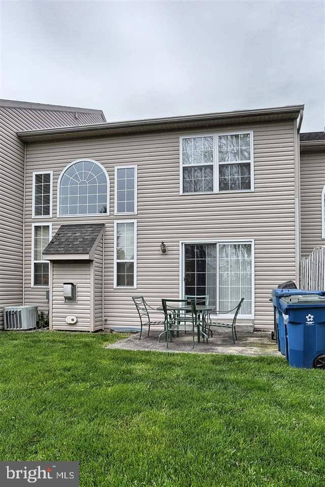 Mechanicsburg, PA 17050,1123 SANDPIPER CT