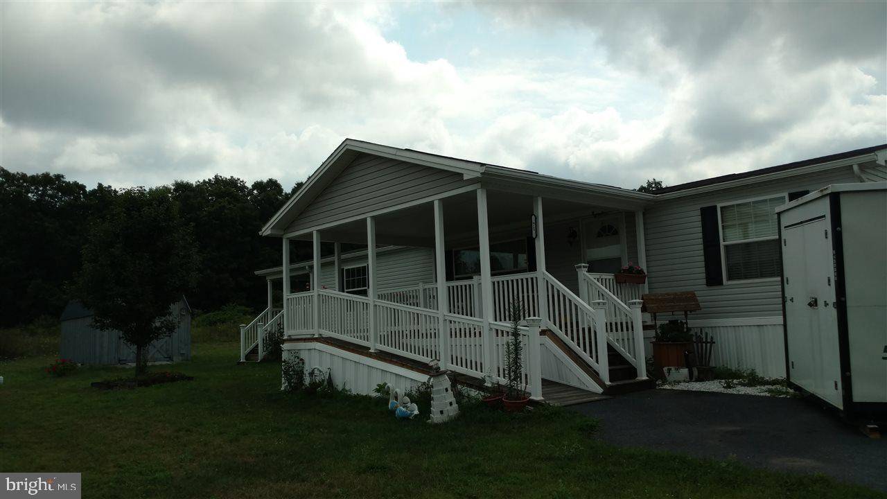 New Bloomfield, PA 17068,71 MEADOWVIEW DR