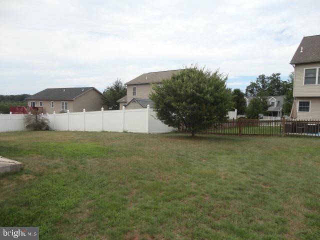 Etters, PA 17319,30 WINTERBERRY LN