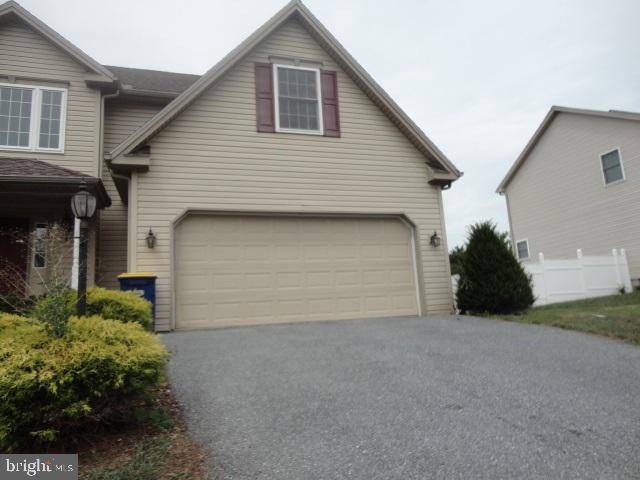 Etters, PA 17319,30 WINTERBERRY LN