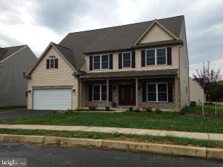 Mechanicsburg, PA 17055,4 FOREST DR