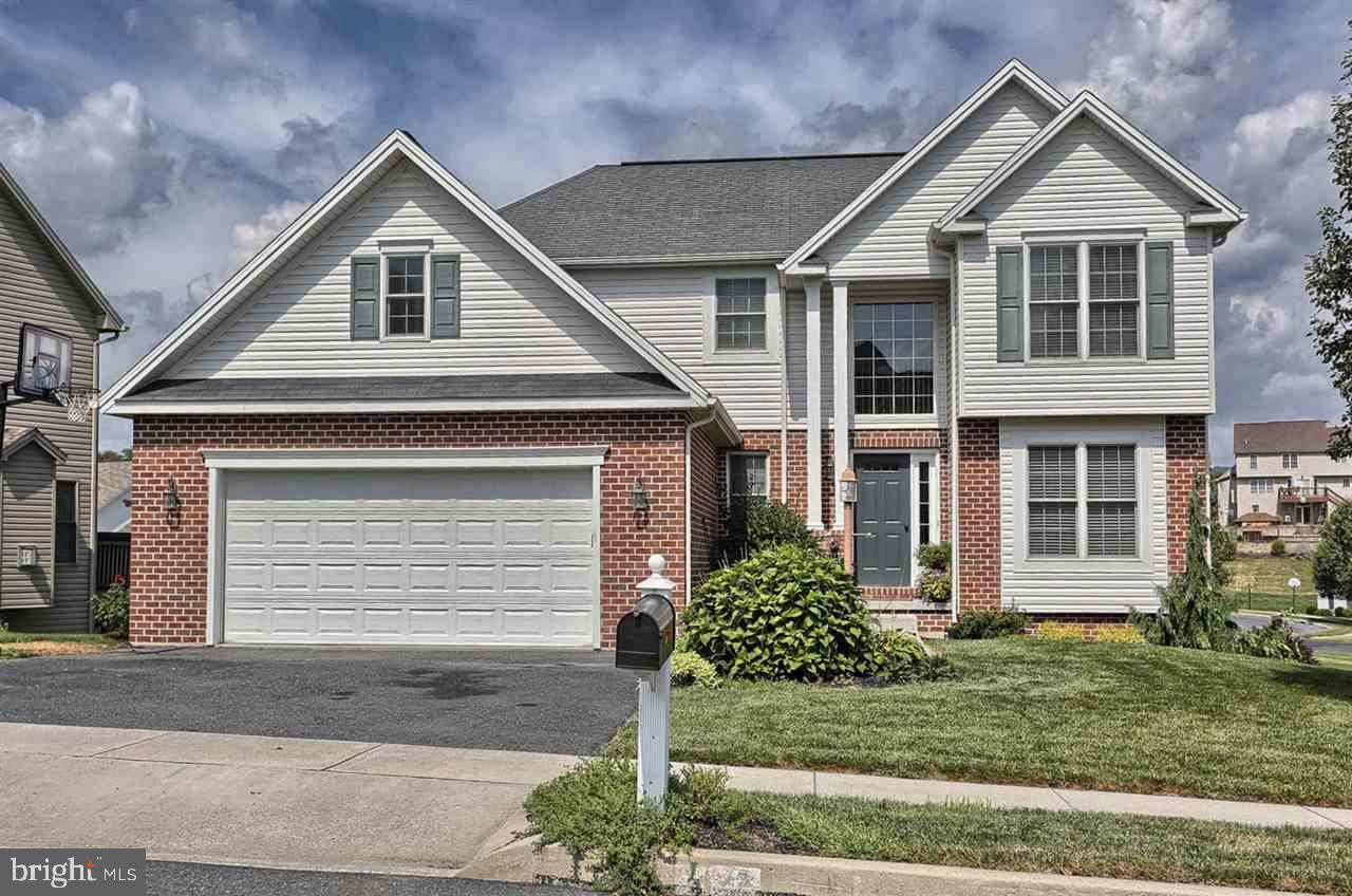 Mechanicsburg, PA 17050,1422 INVERNESS DR