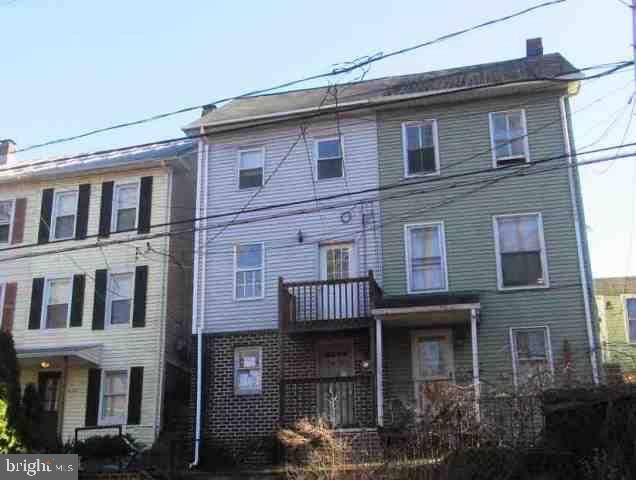 Steelton, PA 17113,832 MOHN ST