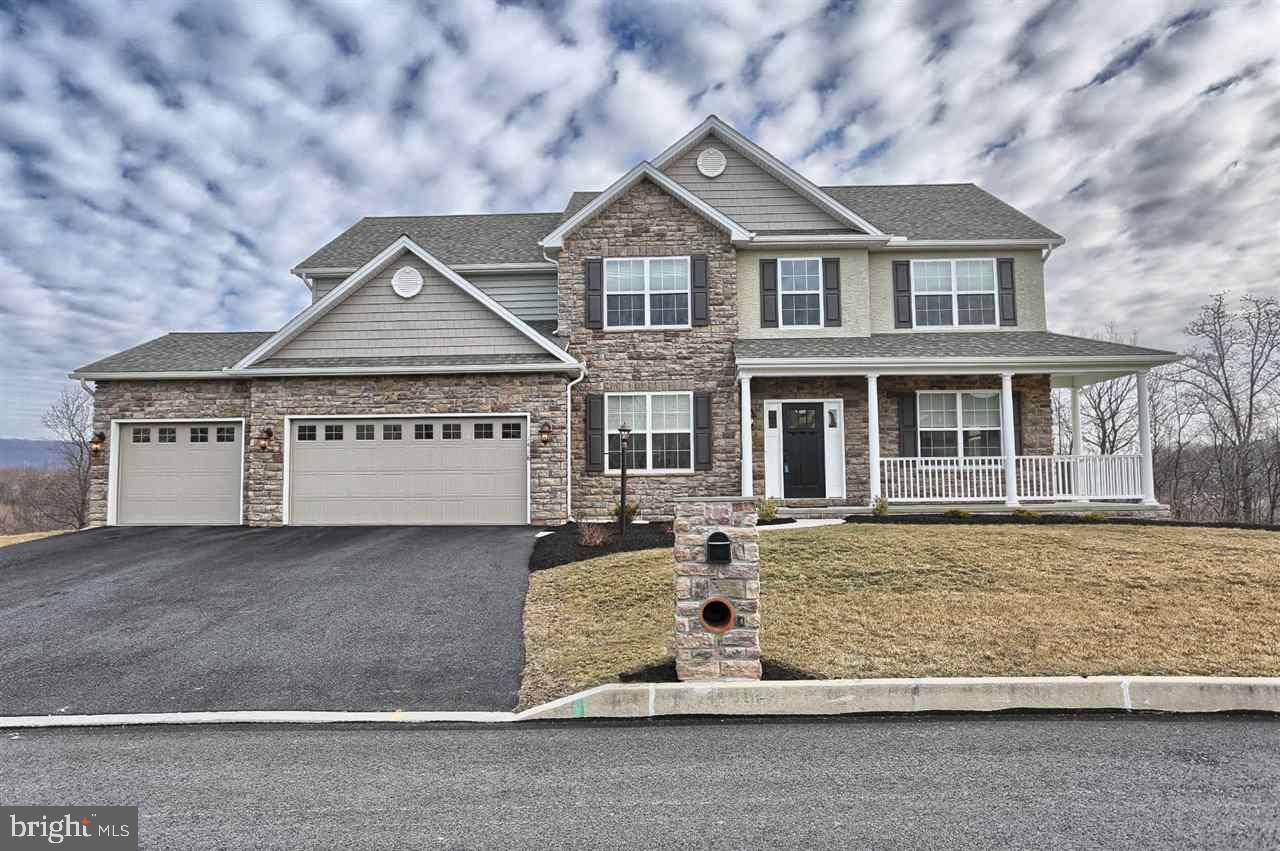 Mechanicsburg, PA 17050,1418 SUMMIT WAY