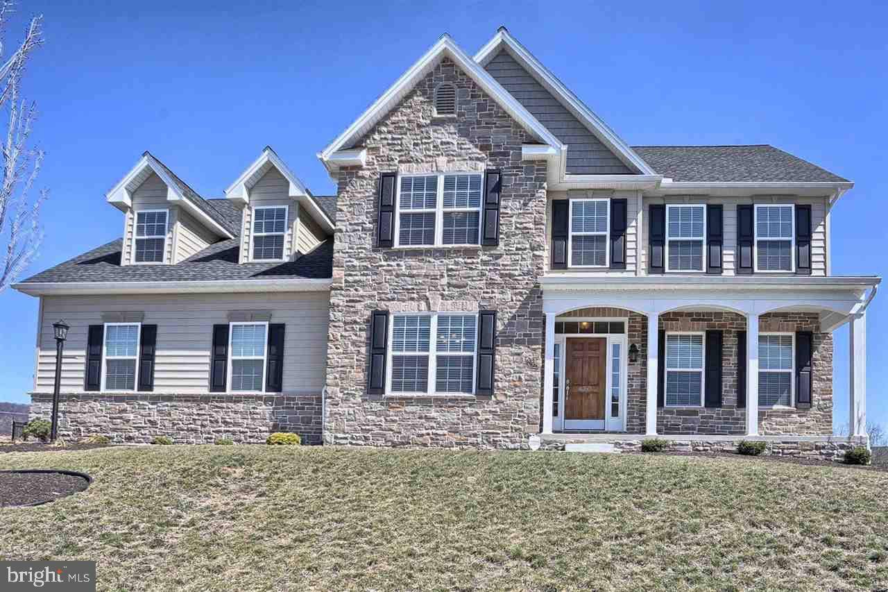 Mechanicsburg, PA 17050,6350 PEREGRINE WAY