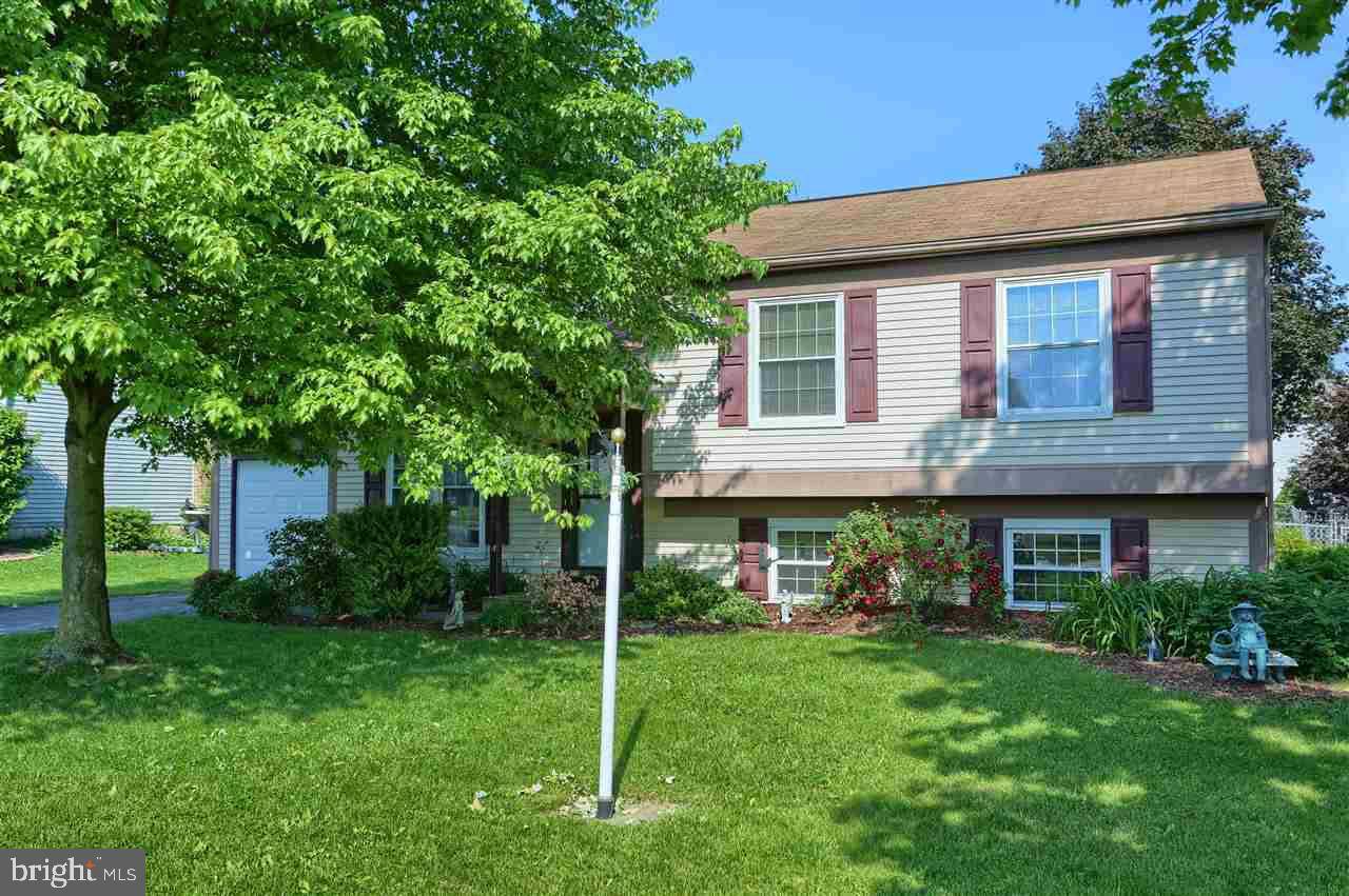 Mechanicsburg, PA 17050,26 LILAC DR