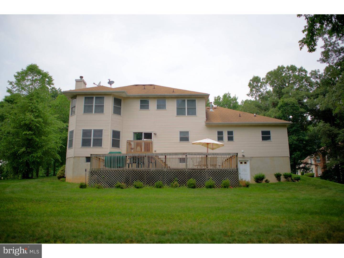 Freehold, NJ 07728,28 PIONEER CT