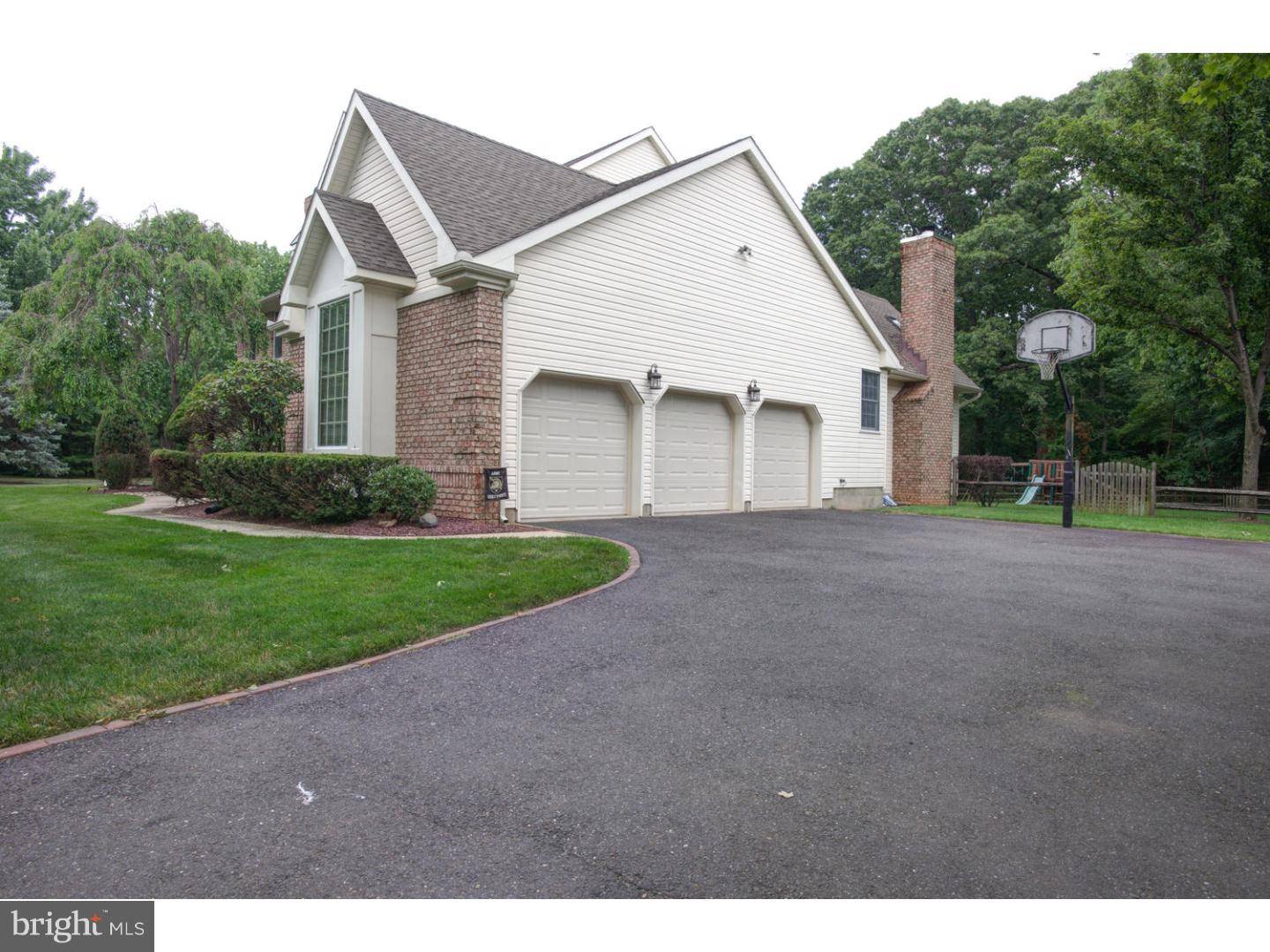 Princeton Junction, NJ 08550,7 REVERE CT